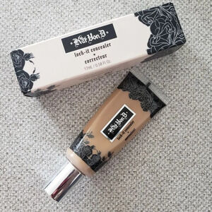 BRAND NEW Kat Von D  Lock it Concealer - Waterproof Medium 26